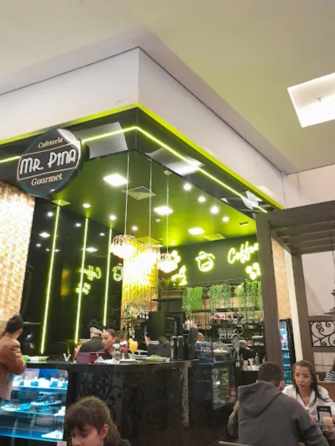 Mr. Pina Cafeteria Gourmet