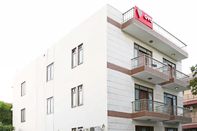 Collection O Huda City Centre Near Appu Ghar