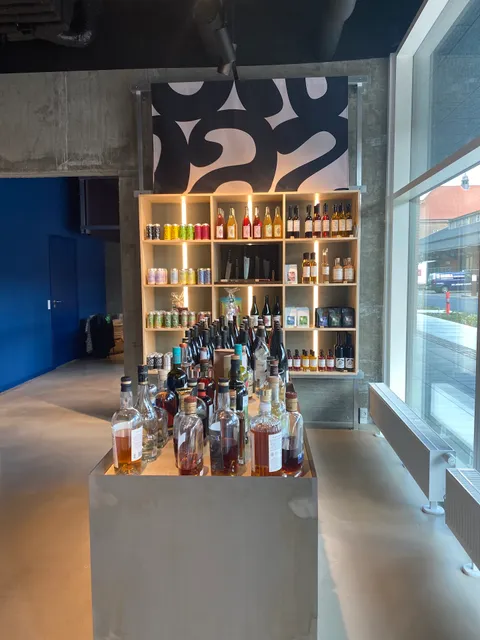 CON MAZ - Butik & Vinbar