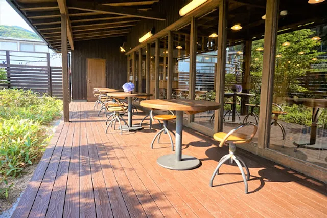 Inaka Chaya Wataya Nukushina