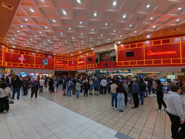 Regal Rancho Del Rey