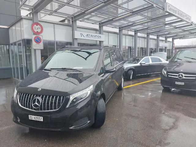 Cat's Corner Bistro & Bar