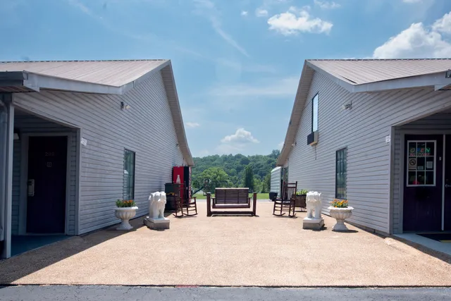 Lynchburg Country Inn