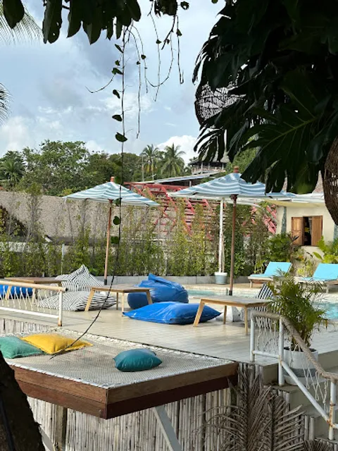 The Grounds X Siam Cookies