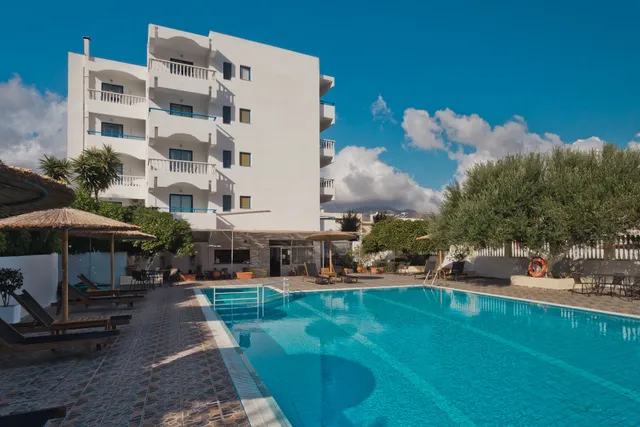 Regina Studios & Hotel