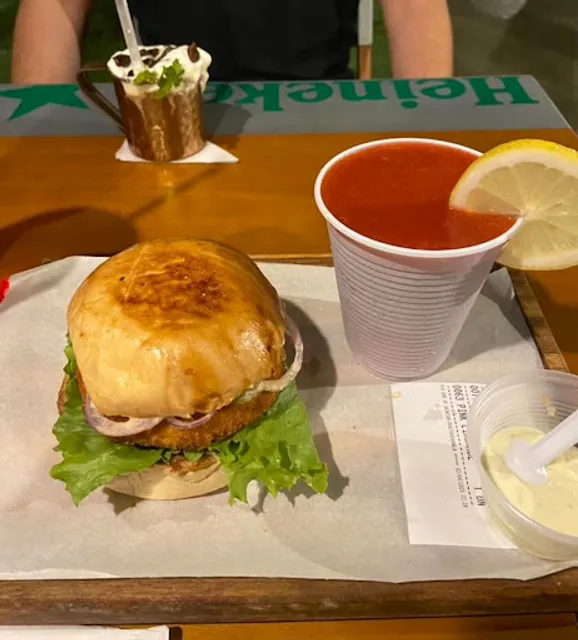 Bunker Burger & Beer
