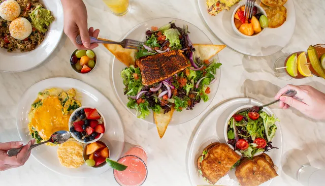 The Toasted Yolk Cafe