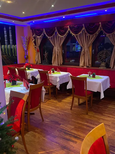 Surya Indischer Heimservice