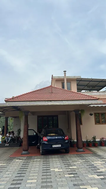 Tea Mitra Holiday Homes