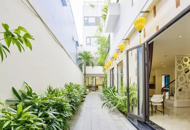 Annie Danang Hotel & Apartment