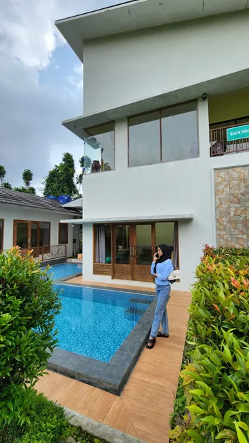 Villa Omah Ratna
