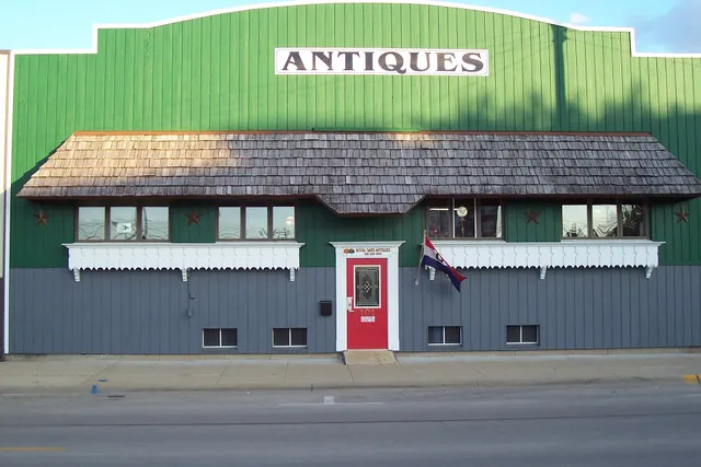 Royal Oaks Antiques