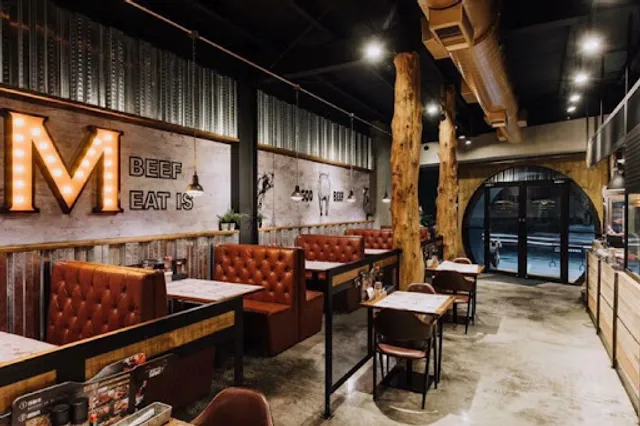 TGB很牛炭燒牛排 台中向上店 │濕式熟成牛排│最後收客14：00/21：00