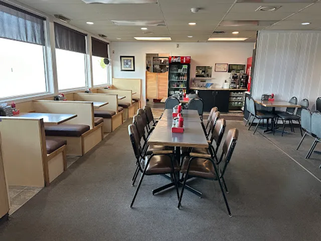 Marks Barnay's Lounge