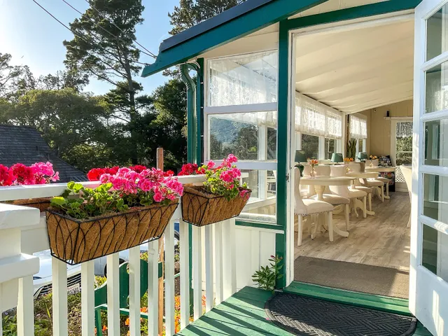 Carmel Green Lantern Inn