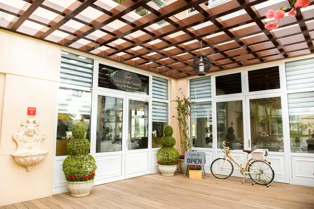 The Hamptons Cafe & Restaurant Jumeirah Islands