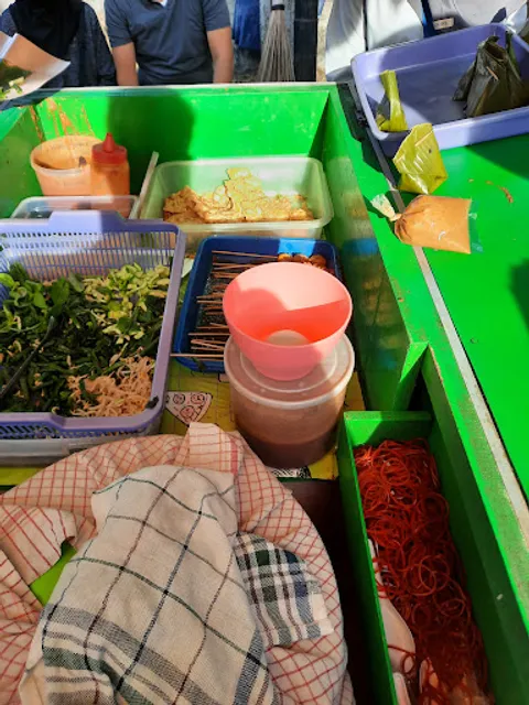 Nasi Pecel Madiun Mbak Naning