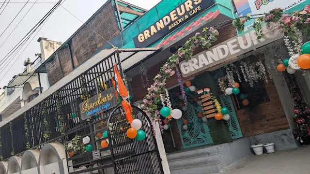 Grandeurs Bakery & Cafe