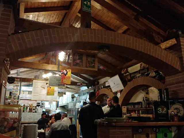 𝐈𝐥 𝐑𝐢𝐭𝐫𝐨𝐯𝐨 𝐏𝐢𝐳𝐳𝐞𝐫𝐢𝐚 𝐏𝐢𝐧𝐬𝐞𝐫𝐢𝐚 𝐁𝐢𝐫𝐫𝐞𝐫𝐢𝐚 𝐁𝐨𝐭𝐭𝐢𝐠𝐥𝐢𝐞𝐫𝐢𝐚