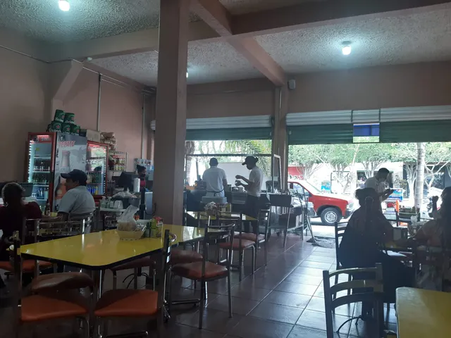 Mariscos Y Pescados El Muelle