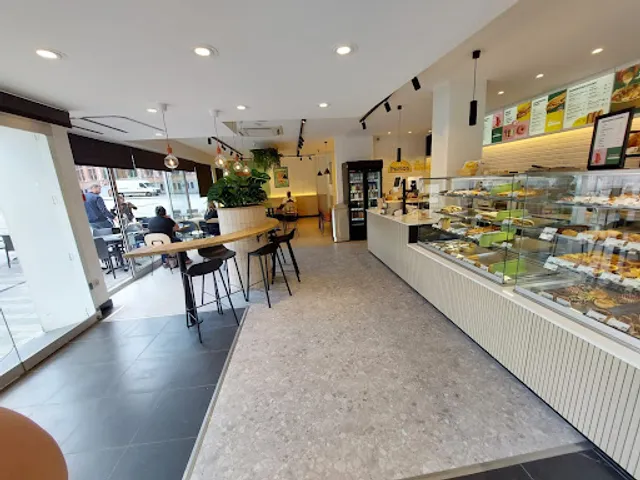 Panos City Moeskroen