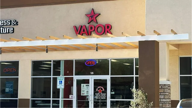 Red Star Vapor & Smoke