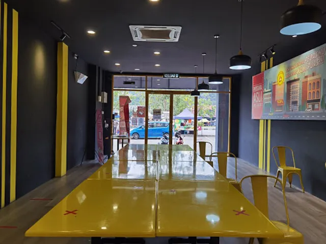 Ayam Gepuk Pak Gembus • Rawang Reef