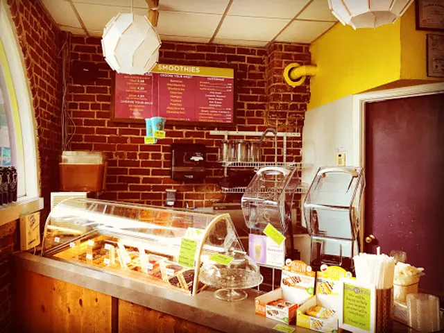 Arden's Garden Juice Bar & Smoothies Little 5 Points
