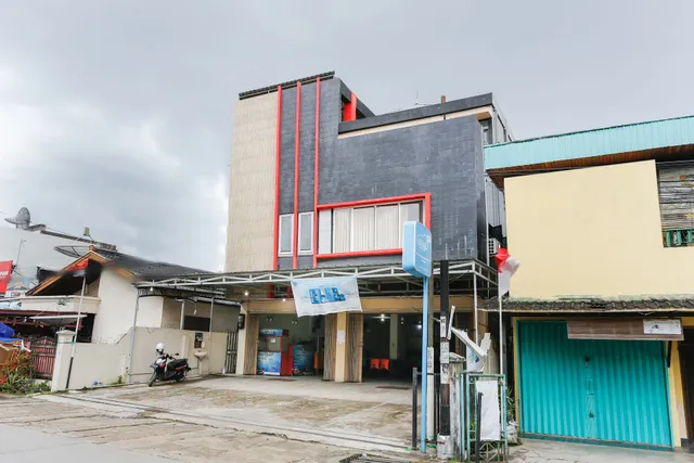 OYO Flagship 2799 Berastagi Backpacker Rooms