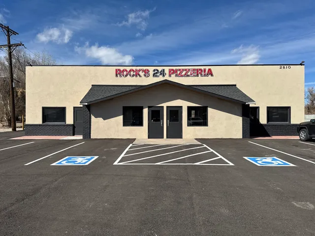 Rock’s 24 Pizzeria