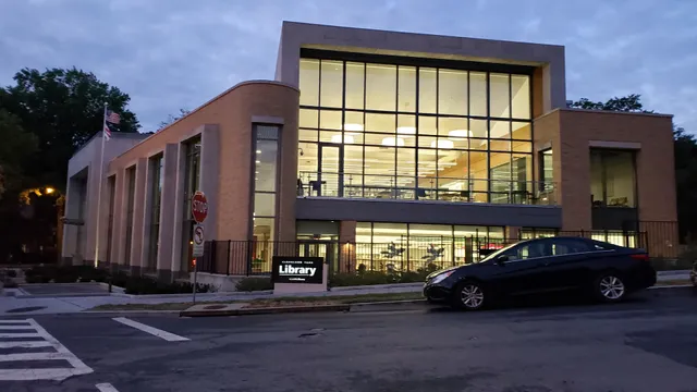 Cleveland Park Library