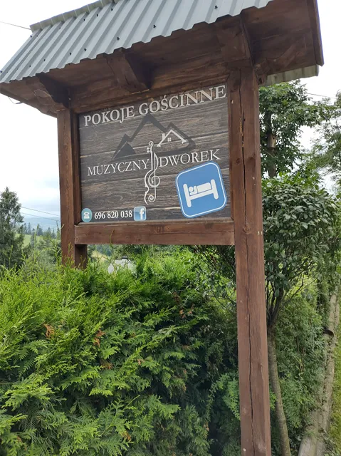 Muzyczny Dworek Noclegi pod Tatrami