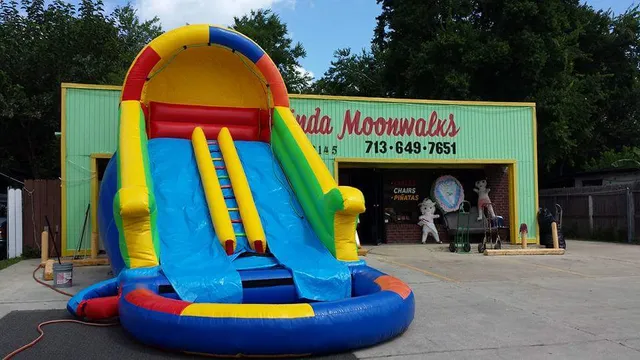 Tierra Linda Moonwalks