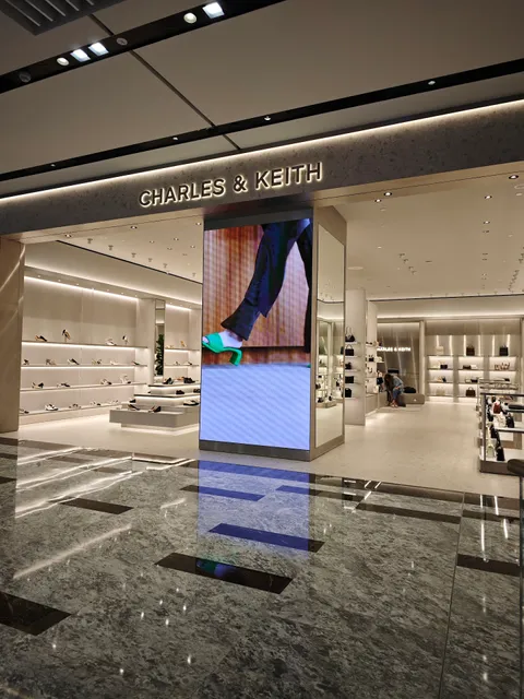 CHARLES & KEITH - THE EXCHANGE TRX