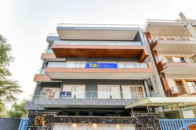 Skylight inn - Sector 39