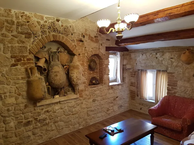 Antique Apartment Arsenale