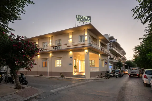 Sonia Hotel & Suites