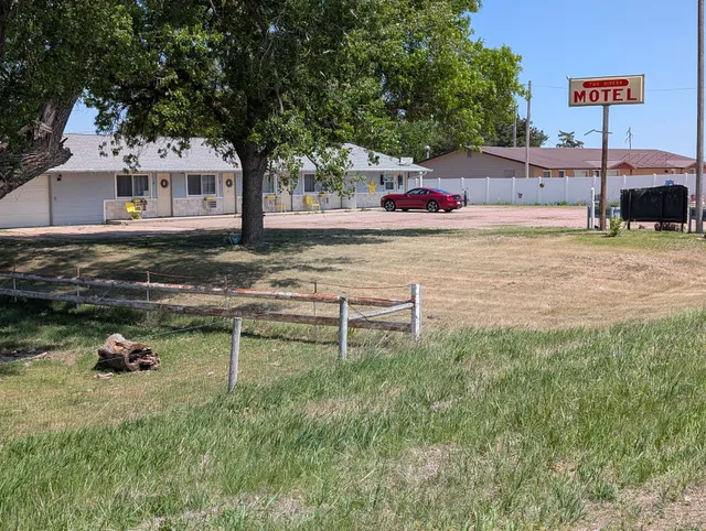 Two Rivers Motel