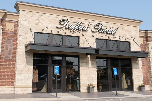 Raffiné Bridal & Formal Wear