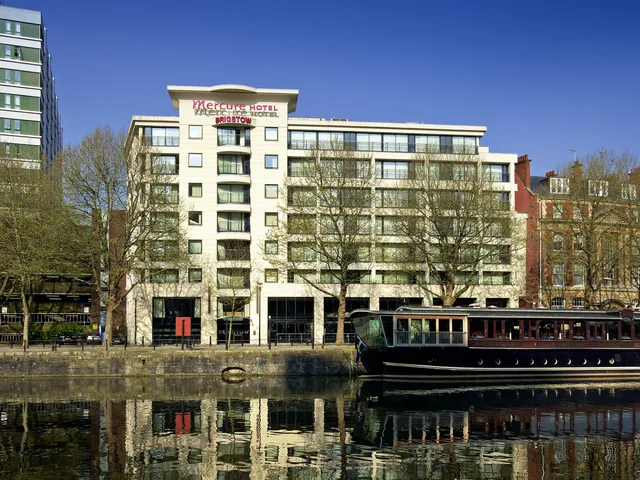 Mercure Bristol Brigstow Hotel