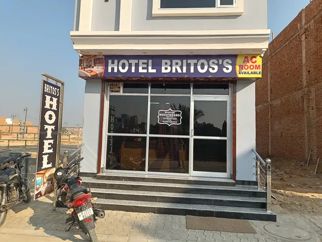 Hotel Britos's
