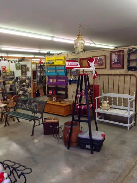 What goes around comes around flea market