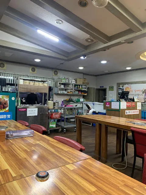 청마루뼈다귀감자탕