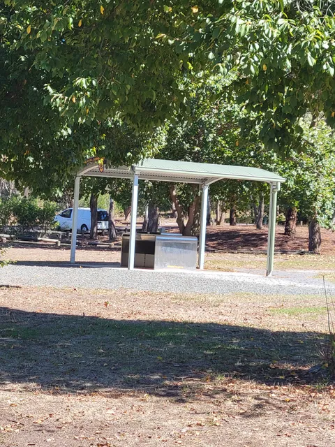 Oaks Picnic Shelter Jells Park