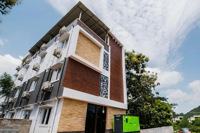 OYO 38411 Sun View Hotel