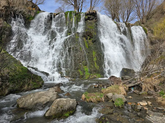 Shaki Waterfall Car Park