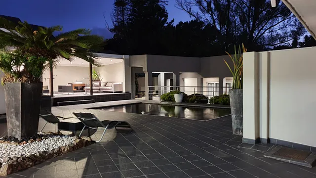 Season's Find Guest Lodge