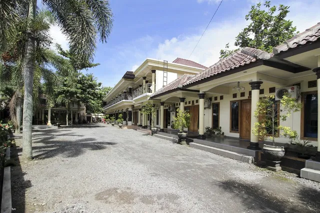 RedDoorz @ Kompleks Candi Borobudur