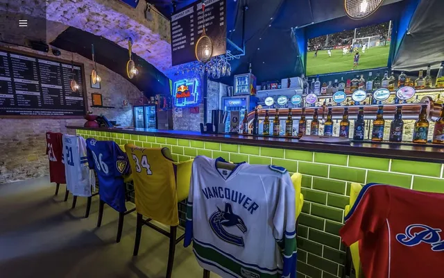 Score! Sport Bar & Billiard