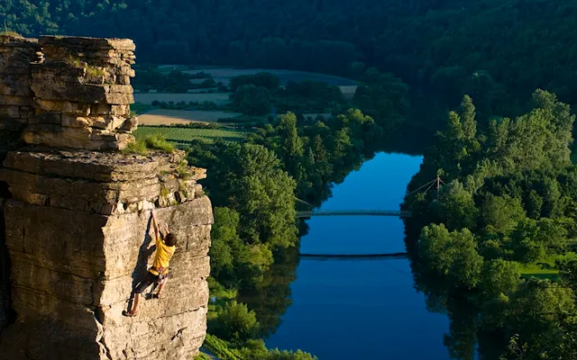 MonkeyClimbing Kletterschule - Outdoor Kletterkurse und mehr...